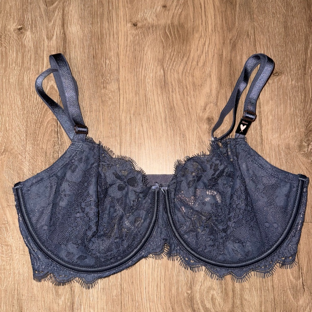Elegant Lace Unlined Bra in Greyish Blue